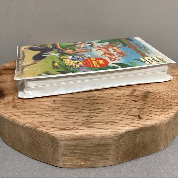 New & Sealed - Walt Disney - Saludos Amigos - Gold Collection VHS - Vintage Rare - Picture 6 of 9